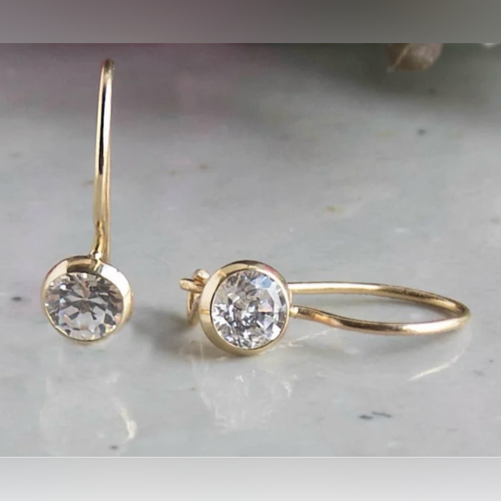 Drop earrings